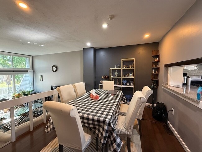 Photo - 255 North Rd