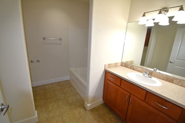 Photo - 100 Weldwood Dr Unit 100 Weldwood
