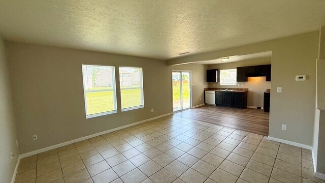 Photo - SOUTHEAST SIDE NEWER 4BR/2.5BA HOME AVAILABLE NOW!