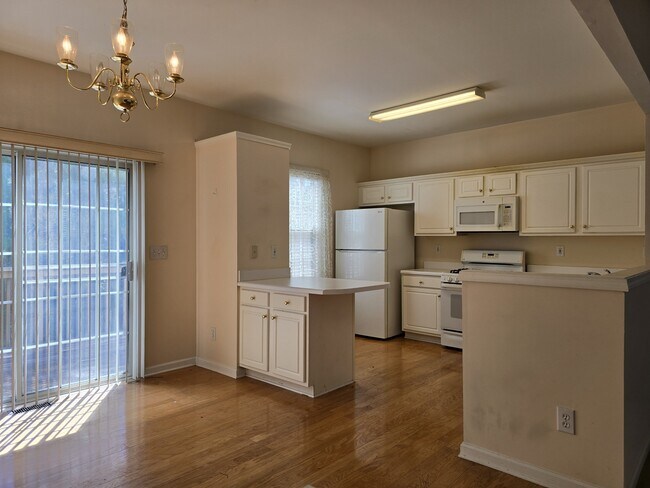 Photo - 3954 Howell Park Rd