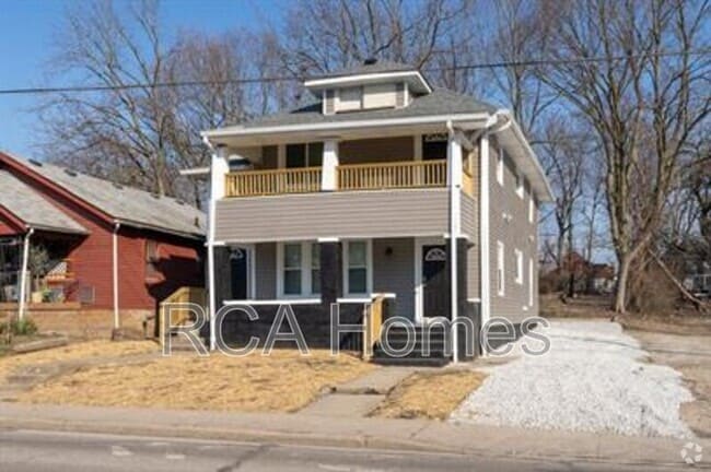 Building Photo - 646 W 30th St Rental