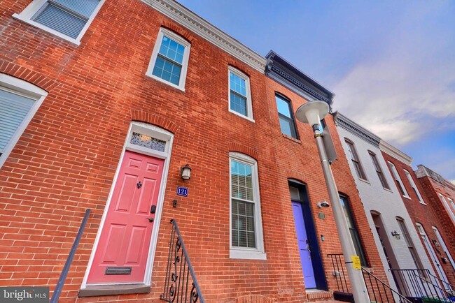 Photo - 121 E Ostend St Townhome