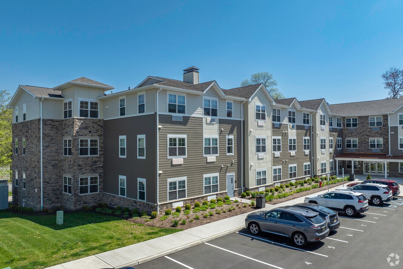 The Residences at Upper Saddle River Apartments Saddle River, NJ