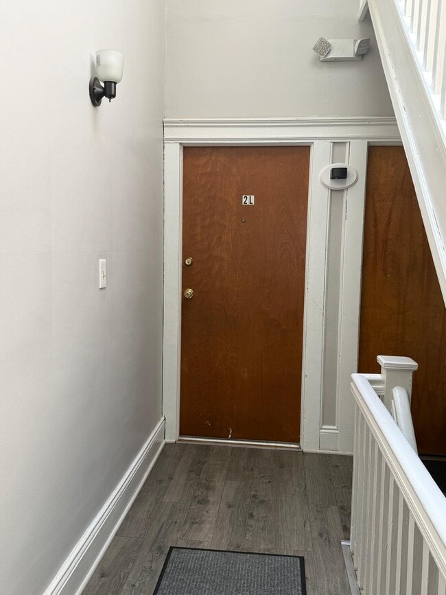 281 Hollywood Ave Unit 2L