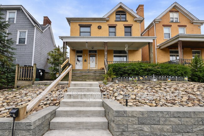 Building Photo - 111 S Ohio St Unit 2