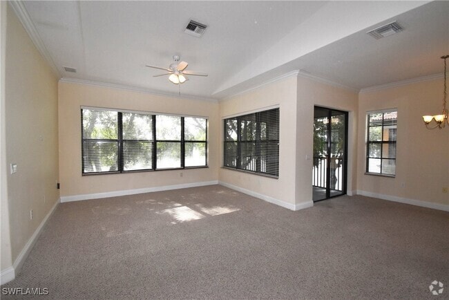 Building Photo - 1296 Verde Dr Unit 4 Rental