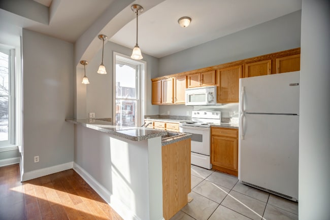 Photo - 3966 Trumbull St Unidad 2