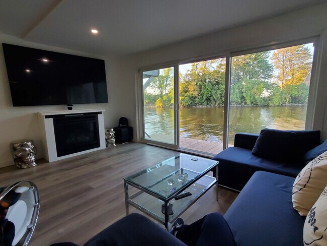 Photo - 6 Albert St W Unit SI ID1513078P