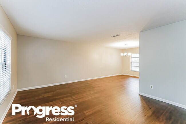 Photo - 15715 Country Lake Dr