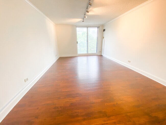 Photo - 1250 N La Salle Dr Unit 412