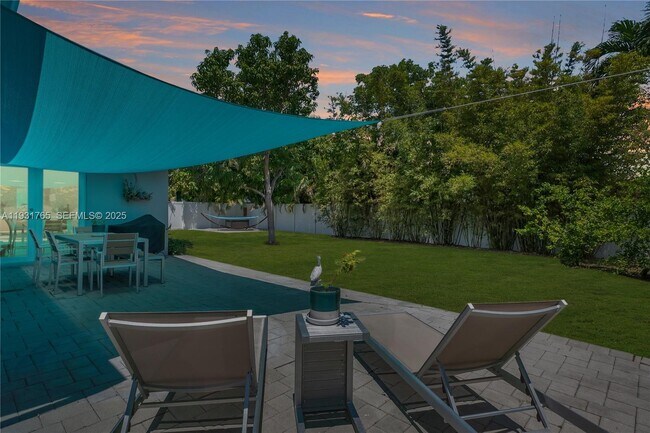 Photo - 1945 S Hibiscus Dr