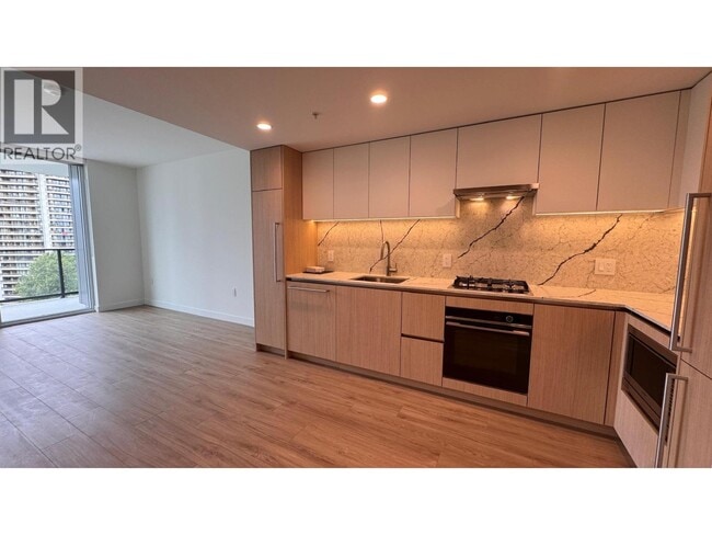 Photo - 2135 Springer Ave Unit 16xx