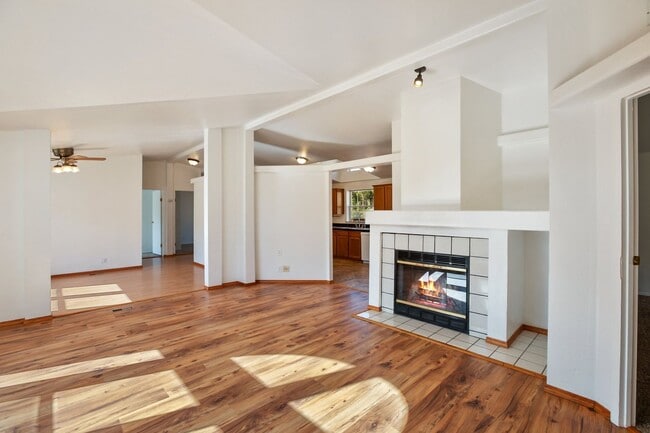 Photo - Wonderful Rural Home!