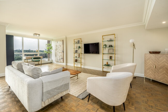 Building Photo - Old Mill Towers Unit 2 BD