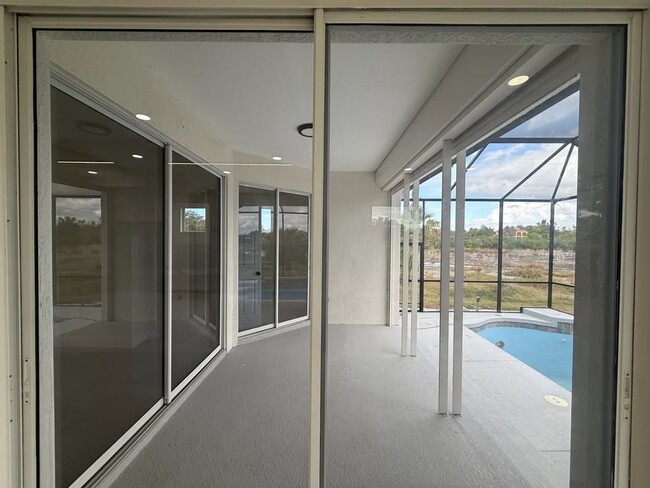 Photo - 1550 Center Rd