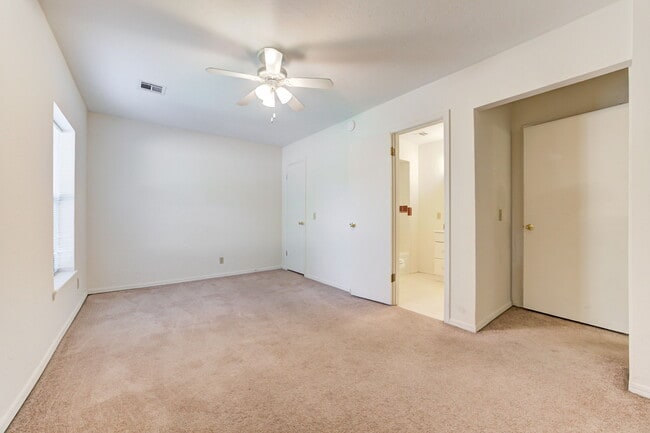 Photo - 604 S Flood Ave