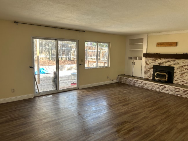 Photo - 2425 Van Buren Dr