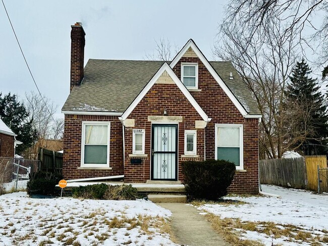 Building Photo - 11347 Roxbury St Rental