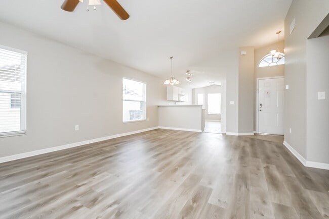 Photo - 3740 Imperial Dr