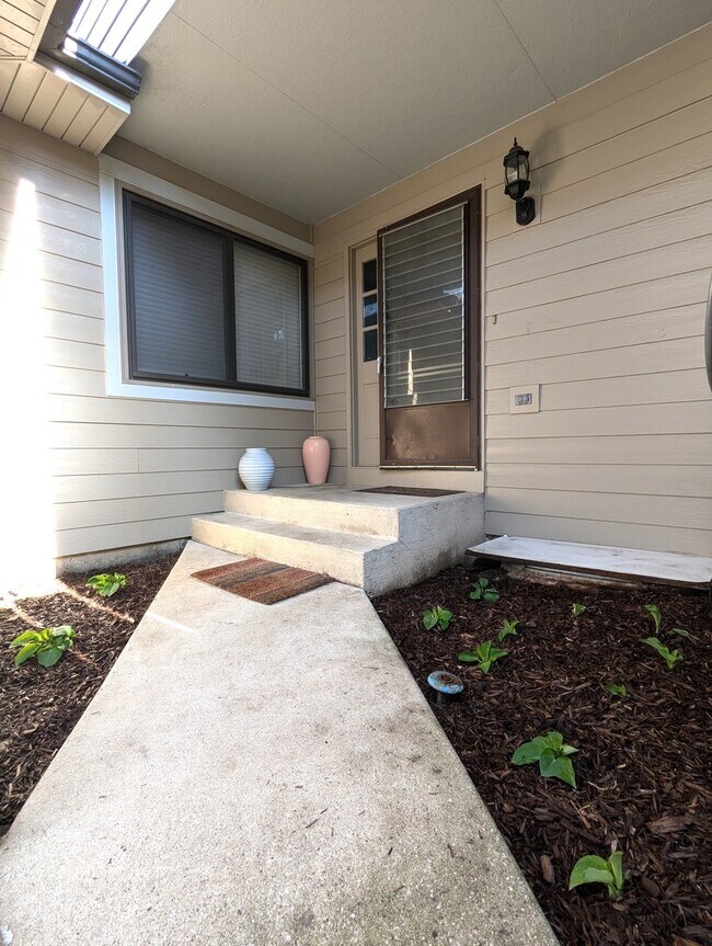 Photo - 693 Mallard Ln Townhome