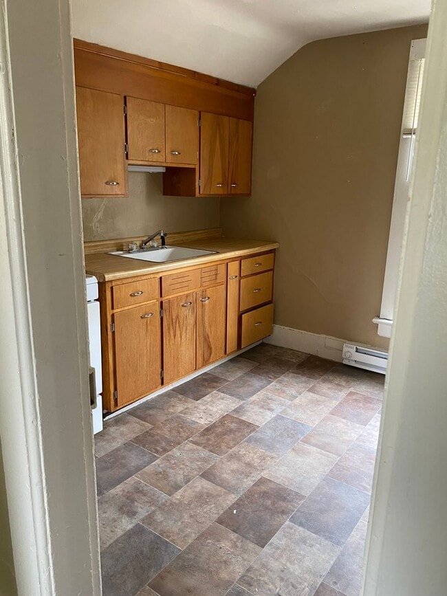 Photo - 319 N Park St Unit 2