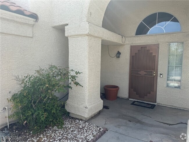 Building Photo - 10041 Dove Ridge Dr Rental
