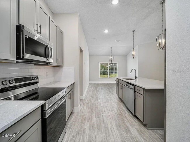 Photo - 60 Ballenger Ln