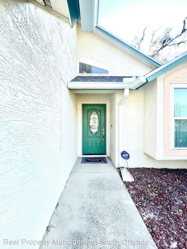 Photo - 3 br, 2 bath House - 5411 Old Oak Tree Dr