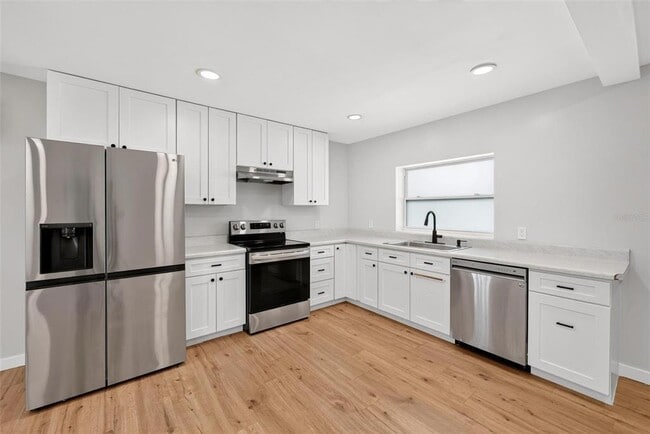 Photo - 1099 Grove Ave