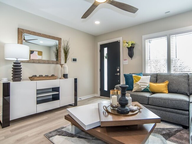 Photo - 3812 Burt Dr