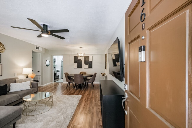 Photo - 2507 Montrose Blvd Unidad SI FL2-ID1521977P