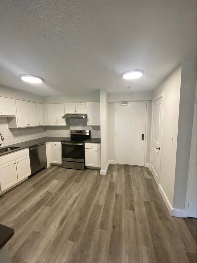 Photo - 961 Southern Artery