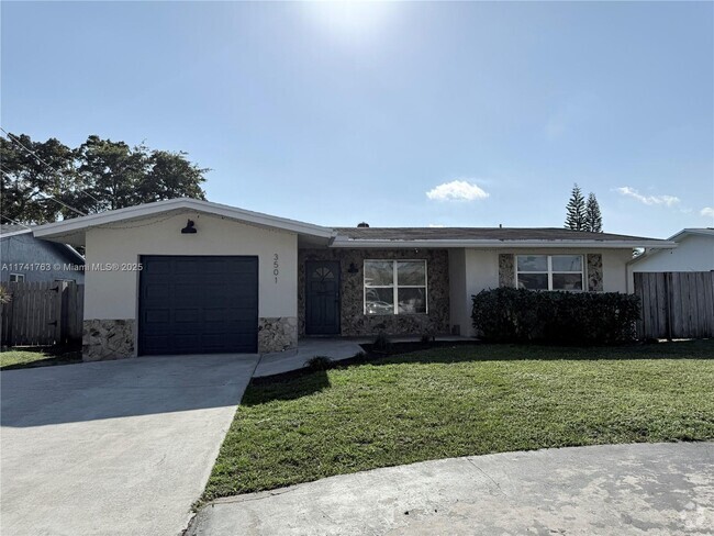 Building Photo - 3501 NW 17th Terrace Rental