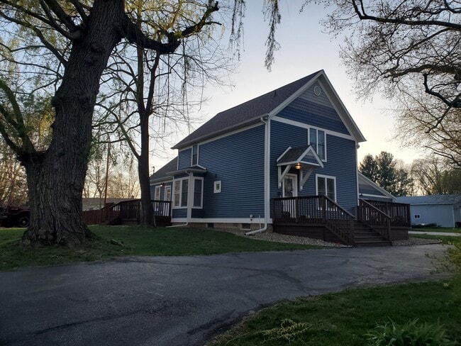 Front View - 4024 Niles Rd Unit Main Level