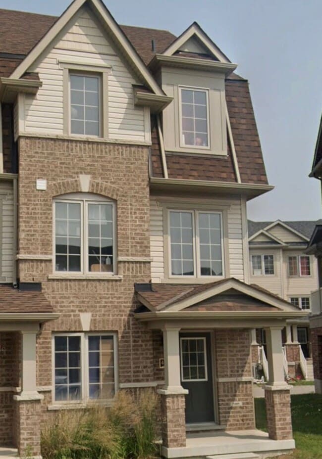 Photo - 456 Linden Dr