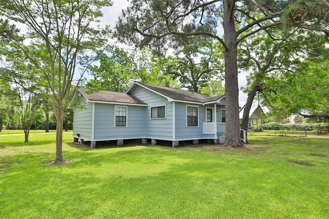 Photo - 18419 Buddy Riley Blvd