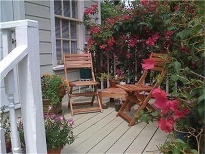 Building Photo - 614 1/2 Rutland St