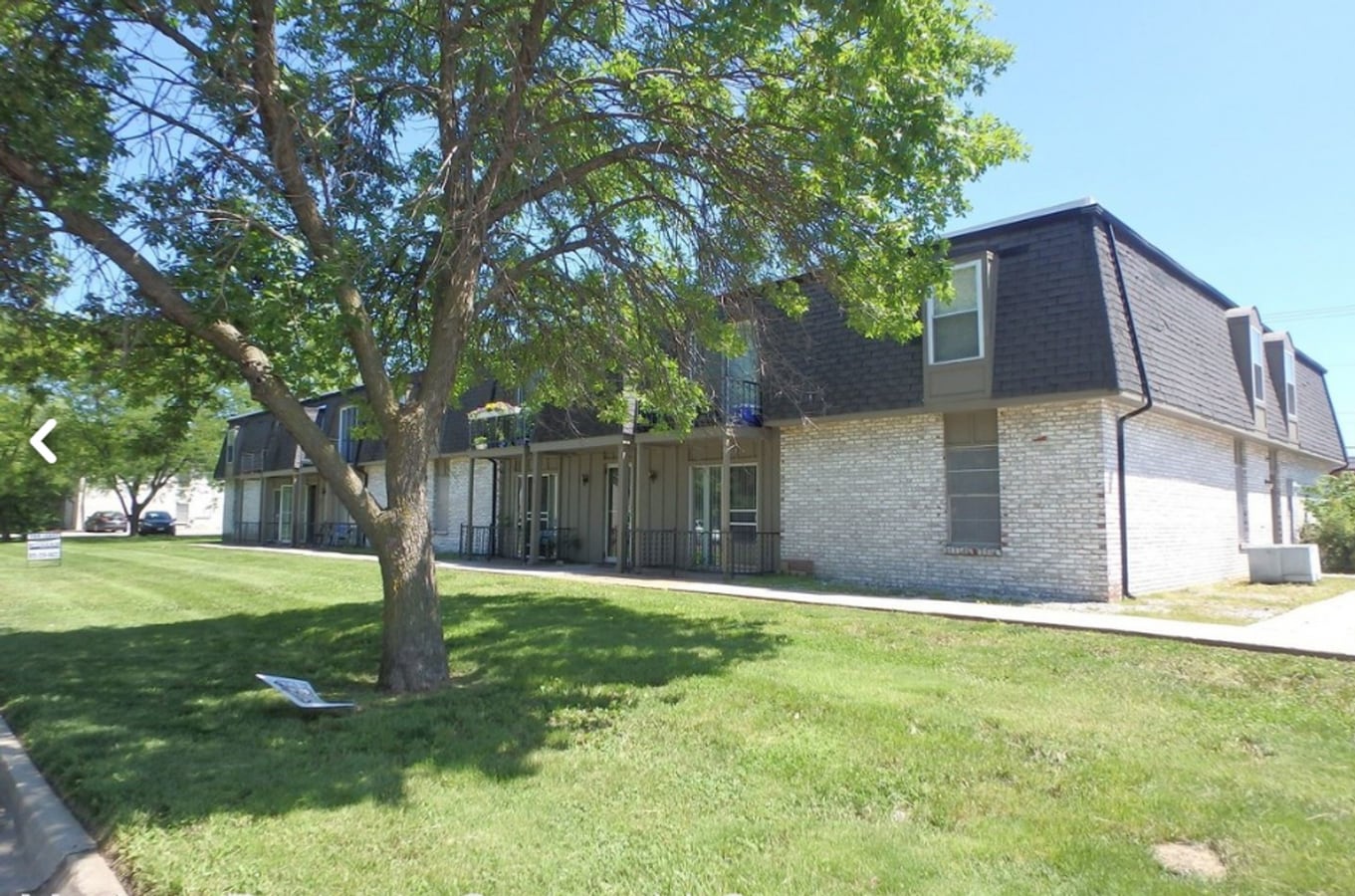 Comfortable 2BR Apartment in SW CoMo - Comfortable 2BR Apartment in SW CoMo Unit 105
