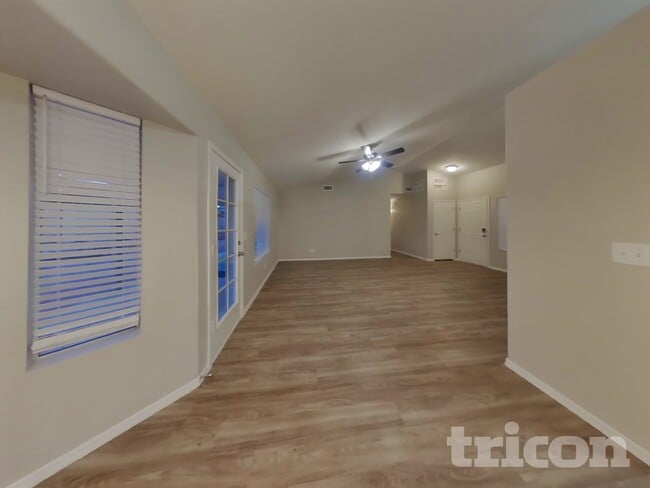 Photo - 9510 E Flanders Rd