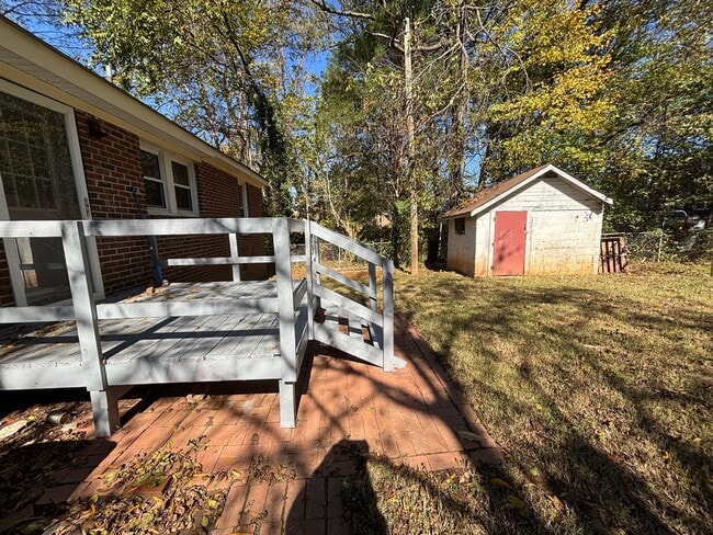 Photo - 716 Wilson Rd