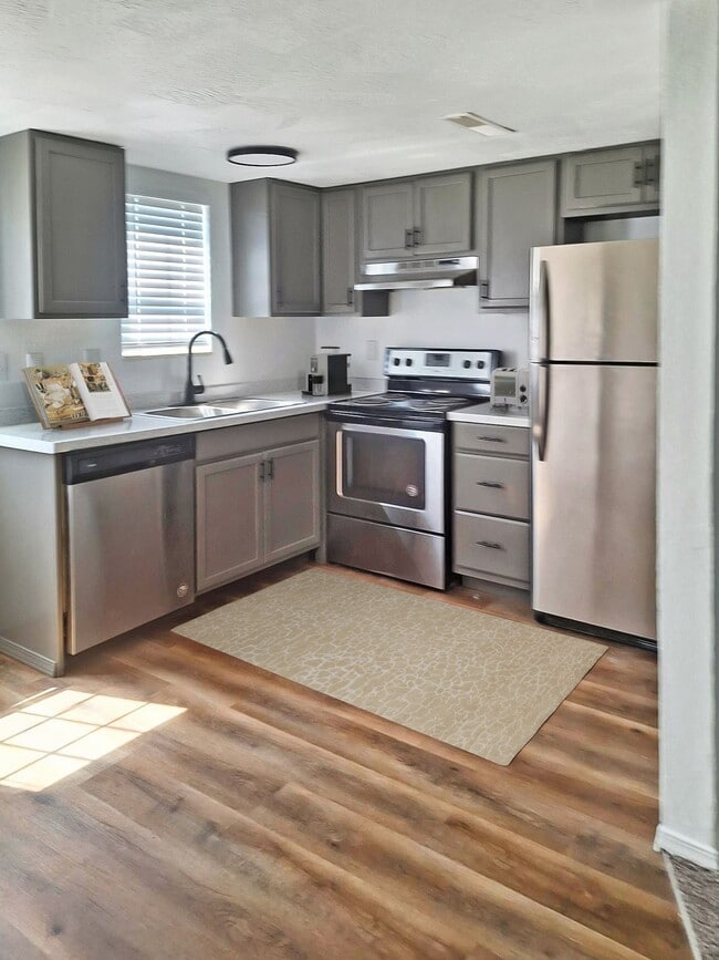 Photo - Fairfield Village