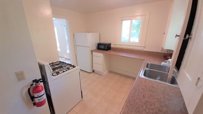 Photo - 410 S Aurora St Unit 2