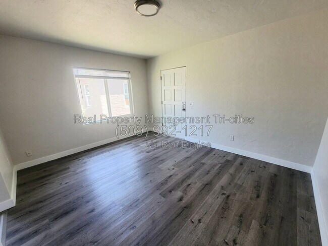 1307 W Shoshone St Unit D