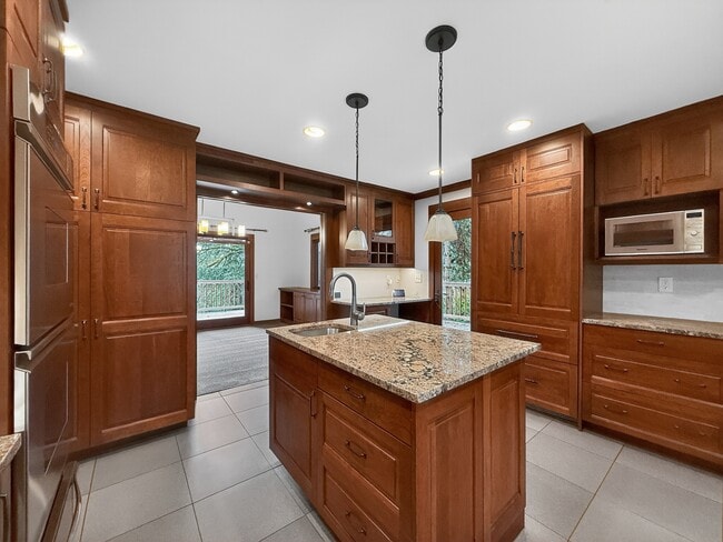 Photo - 5333 134th Ave SE