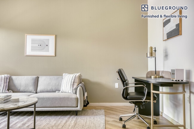 Photo - 6201 Hollywood Blvd Unidad FL4-ID839