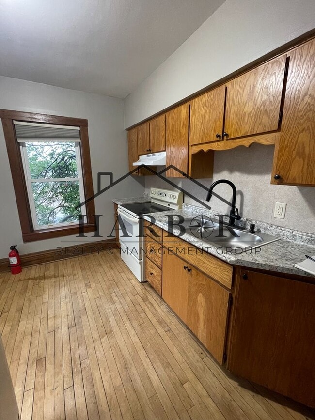 Photo - 24 W Main St Unit 8