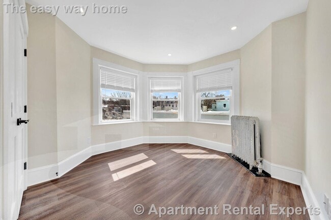 Photo - 105 School St Unit #2