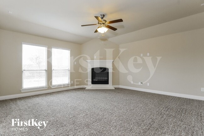 Photo - 16209 Weymouth Dr