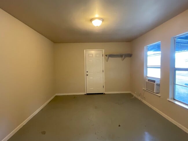 Photo - 802 Mildred Ave