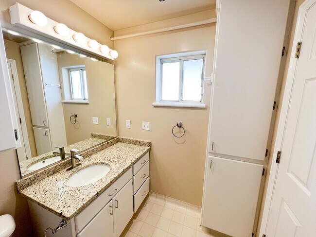 Photo - S207 Renovated Studio Apartment! Utilities Included!